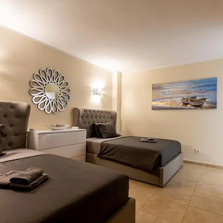 Apartment Sea Front Spacious 2 Bedroom