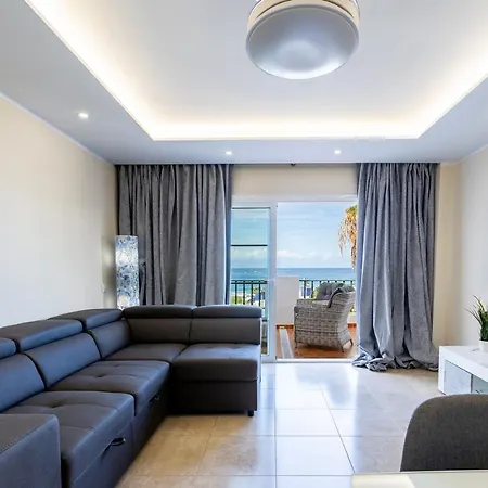 Sea Front Spacious 2 Bedroom Apartment Costa Adeje (Tenerife)