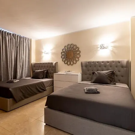Sea Front Spacious 2 Bedroom Apartment Costa Adeje (Tenerife)