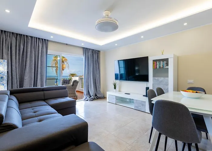 Sea Front Spacious 2 Bedroom Apartamento Costa Adeje (Tenerife)
