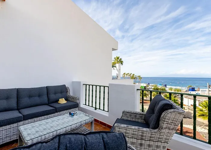 Sea Front Spacious 2 Bedroom Costa Adeje (Tenerife)